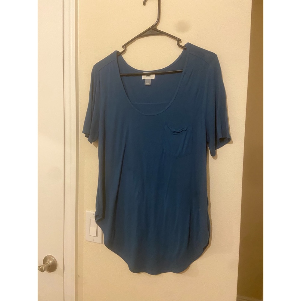 Old Navy T-Shirt